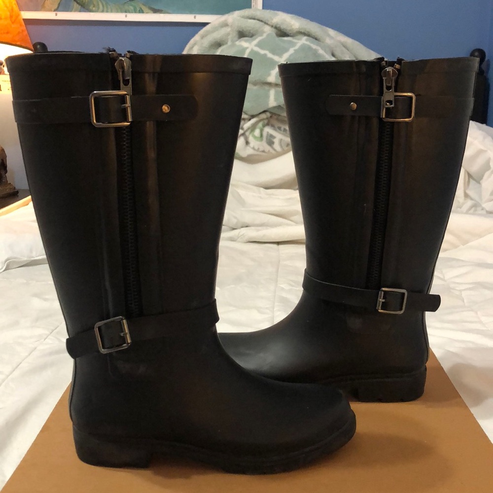 Women’s Black Tall Winter & Rain Boots 9W